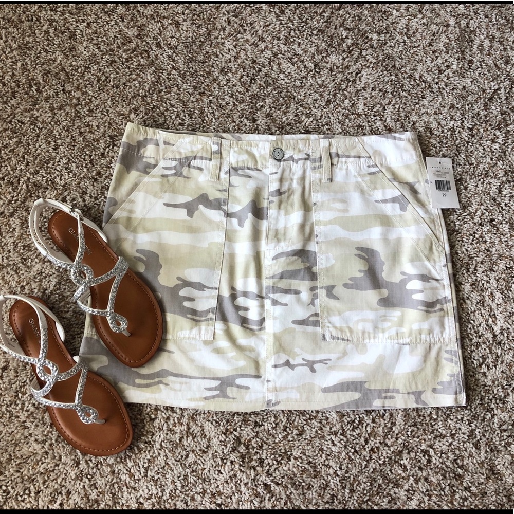 🆕 Ladies Sanctuary Camo Skirt